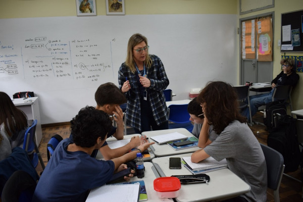 A professora que carrega no DNA a paixão pela sala de aula